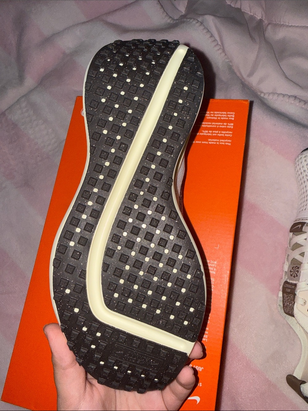 Nike Women's Interact Run Sneakers - Picture 6 of 7